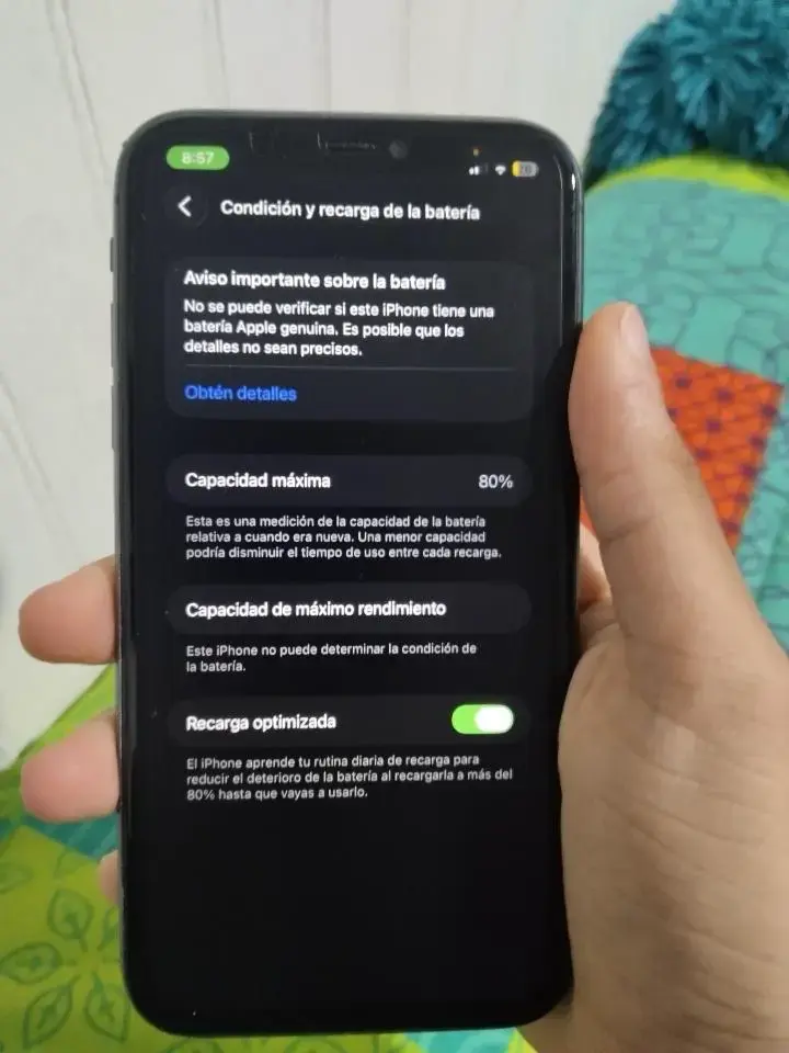 iPhone 11 de 64GB en buen estado - 2