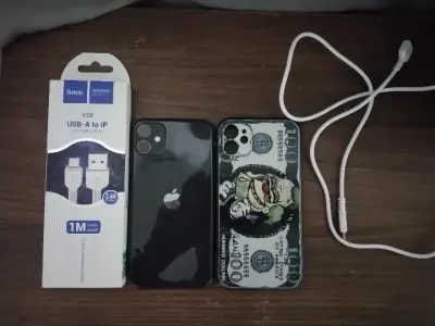iPhone 11 de 64GB en buen estado - miniatura 6