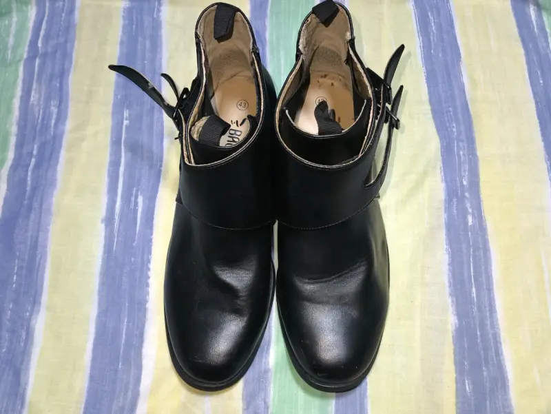 Botines de huaso, cuero negro con hebillas Bacara - 5