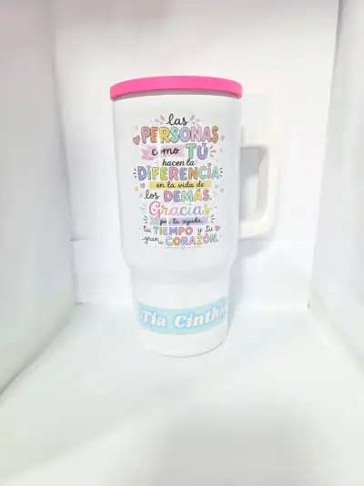 Vaso térmico con diseños de personajes y tapa rosa - miniatura 1