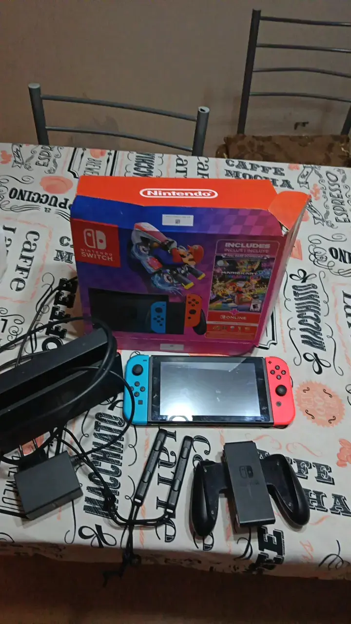 Nintendo Switch con Mario Kart 8 Deluxe - 3