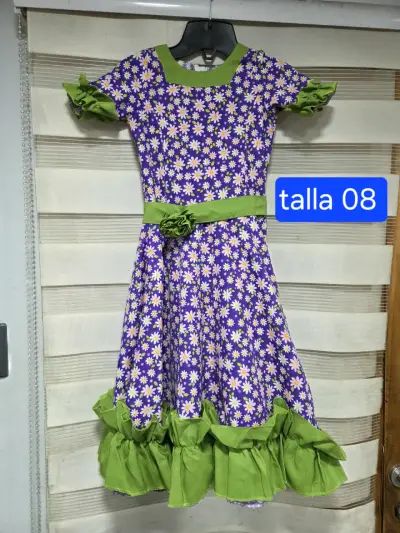Vestido de niña floral con volantes - miniatura 5