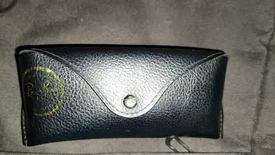 Estuche de gafas Ray-Ban negro - miniatura 2