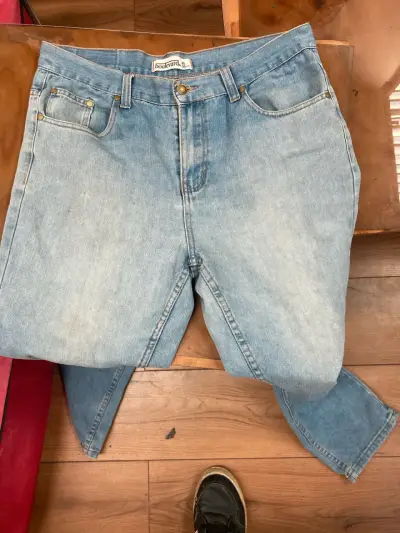 Jeans talla 46 usado - miniatura 1