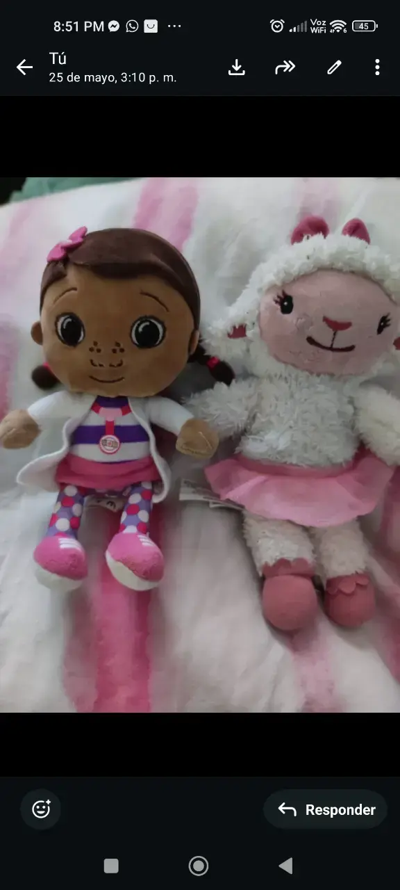 Muñecas de peluche Doc McStuffins y cordero