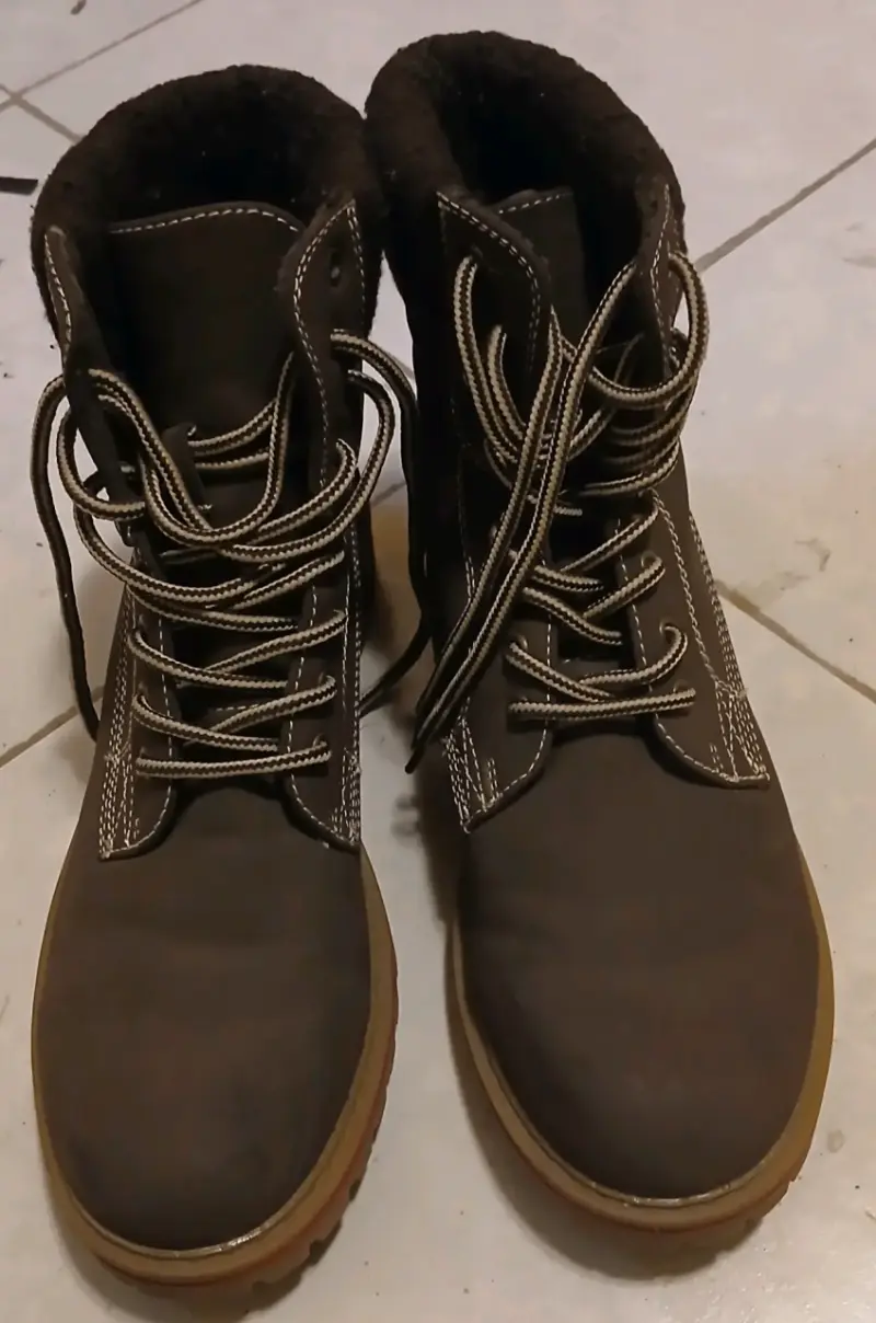 Botas de cuero marrón con forro interior - 1