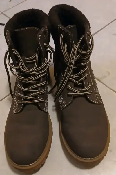 Botas de cuero marrón con forro interior - miniatura 1