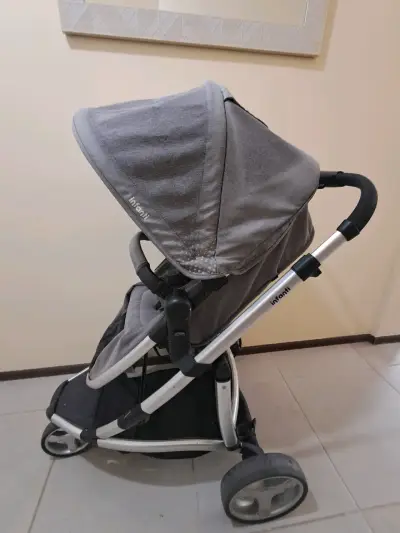 Coche de bebé Infanti gris plegable - miniatura 1