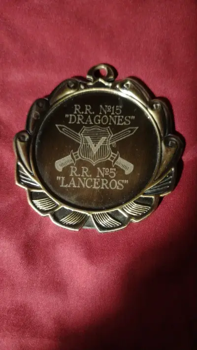 Medalla conmemorativa N°15 Dragones - N°5 Lanceros - miniatura 1