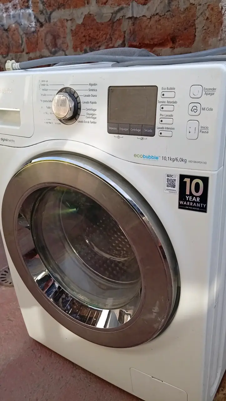 Lavadora Samsung EcoBubble 10 kg con Secadora - 1