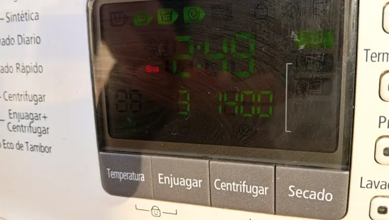 Lavadora Samsung EcoBubble 10 kg con Secadora - 4