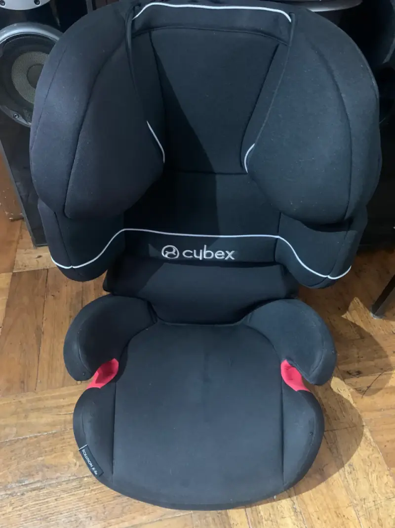 Silla de Auto Cybex Negra para Niños - 1