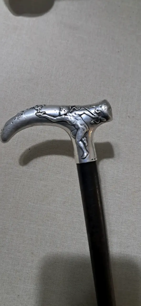Bastón antiguo con empuñadura plata grabada madera - 2