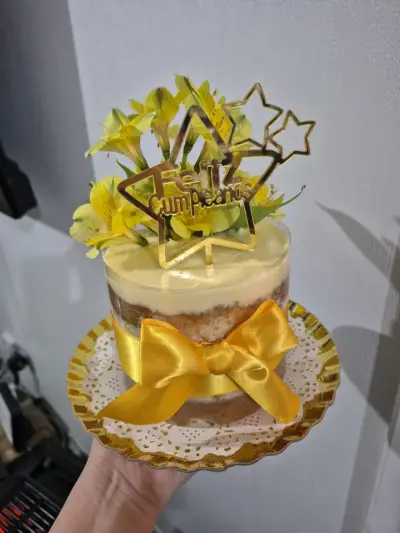 Sorpresa Cumpleaños con Piñata y Pastel - miniatura 3