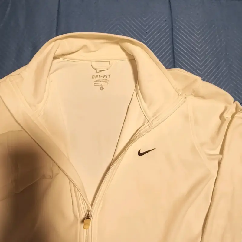 Chaqueta deportiva Nike Dri-Fit blanca - 2