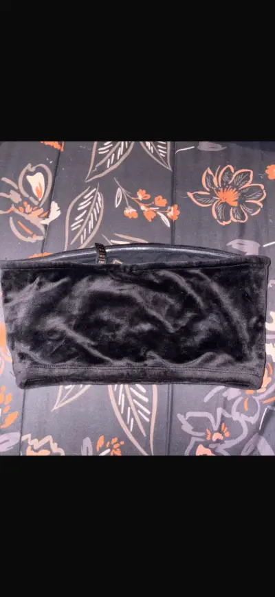 Pero de felpa negro SikSilk - miniatura 1