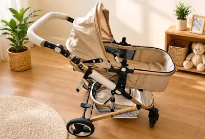 Coche de bebé LuBabycas beige plegable - miniatura 1