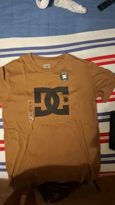 Polera DC Shoes marrón logo grande - miniatura 2