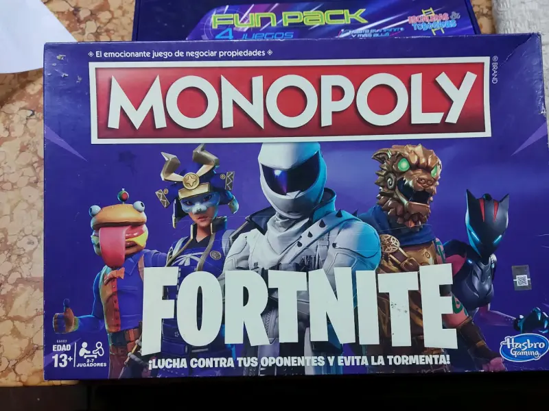 Juego de Mesa Monopoly Fortnite Hasbro - 1