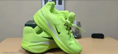 Zapatillas deportivas Nike verdes para hombre - miniatura 1