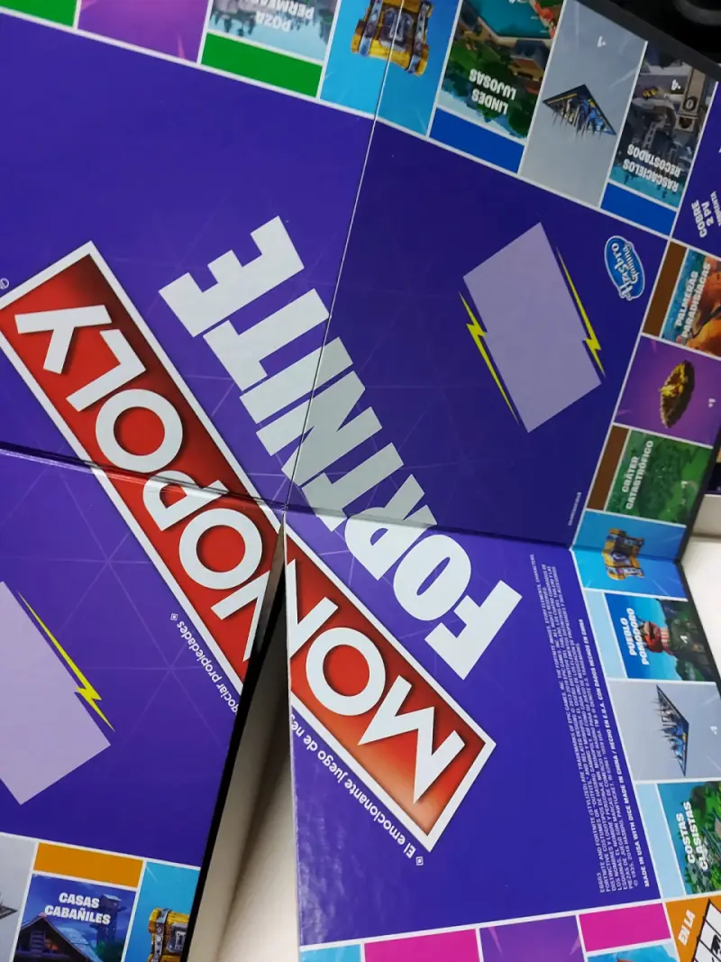 Juego de Mesa Monopoly Fortnite Hasbro - 3