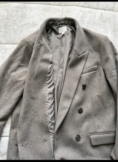 Blazer gris doble botonadura H&M para mujer - miniatura 4