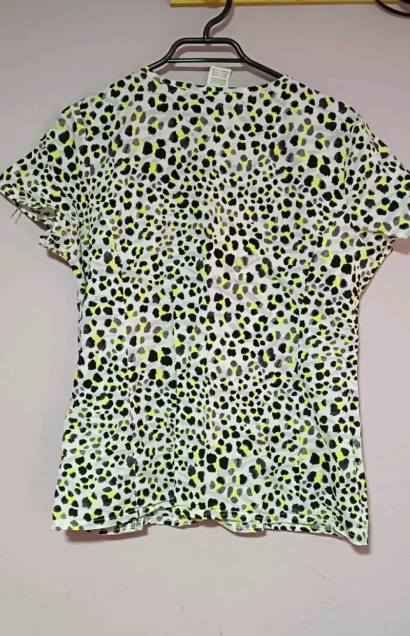 Delantal clinico estampada de leopardo para mujer - 2