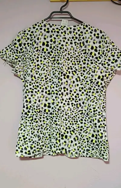 Delantal clinico estampada de leopardo para mujer - miniatura 2