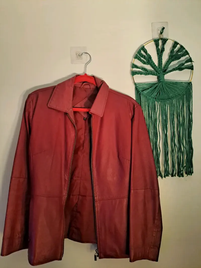 Chaqueta de cuero rojo para mujer - 1