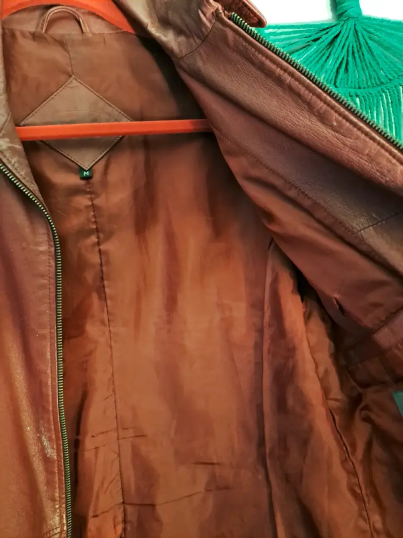 Chaqueta de cuero rojo para mujer - 4