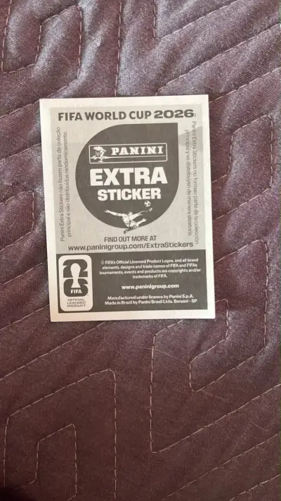 Lámina Panini Extra Sticker Lionel Messi Oro 2026 - miniatura 2