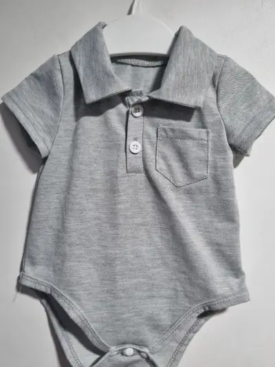 Pack de poleras para bebé tallas desde 6 a 12 mese - miniatura 5