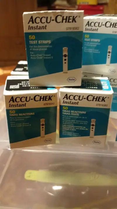 Tiras reactivas Accu-Chek Instant 50 unidades - miniatura 1
