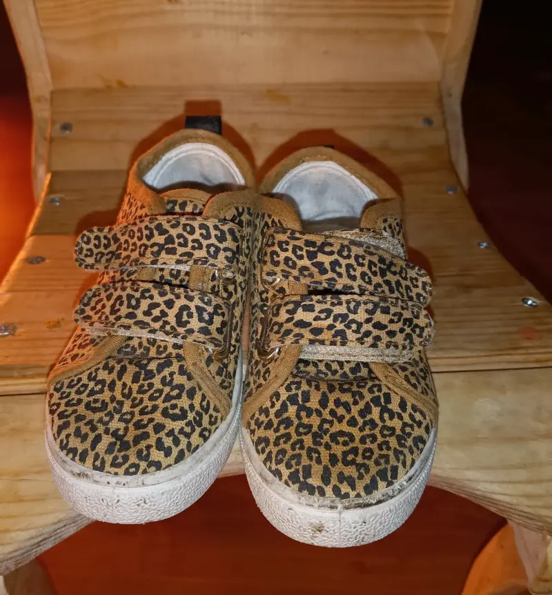 Zapatillas de niño/a con estampado de leopardo - 1