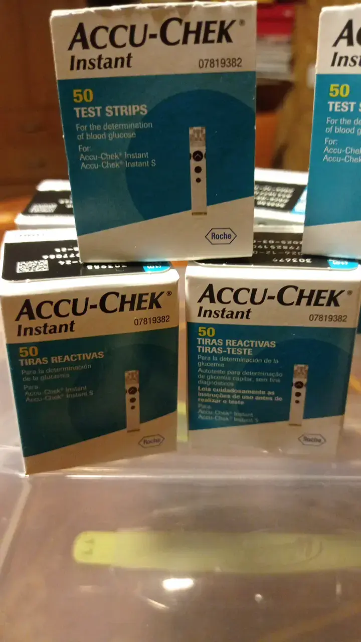 Tiras Reactivas Accu-Chek Instant 50 Unidades - 1