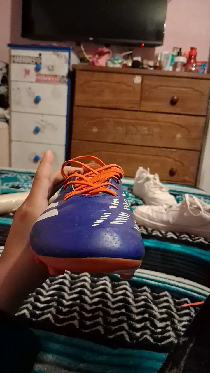 Botines de fútbol Adidas Predator azul y naranja - 4