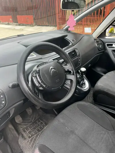 Citroën C4 Picasso - miniatura 4