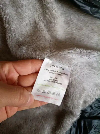 Chaqueta de pluma negra con capucha Tentation - miniatura 4