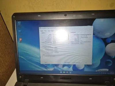 Laptop Samsung 350V - miniatura 4
