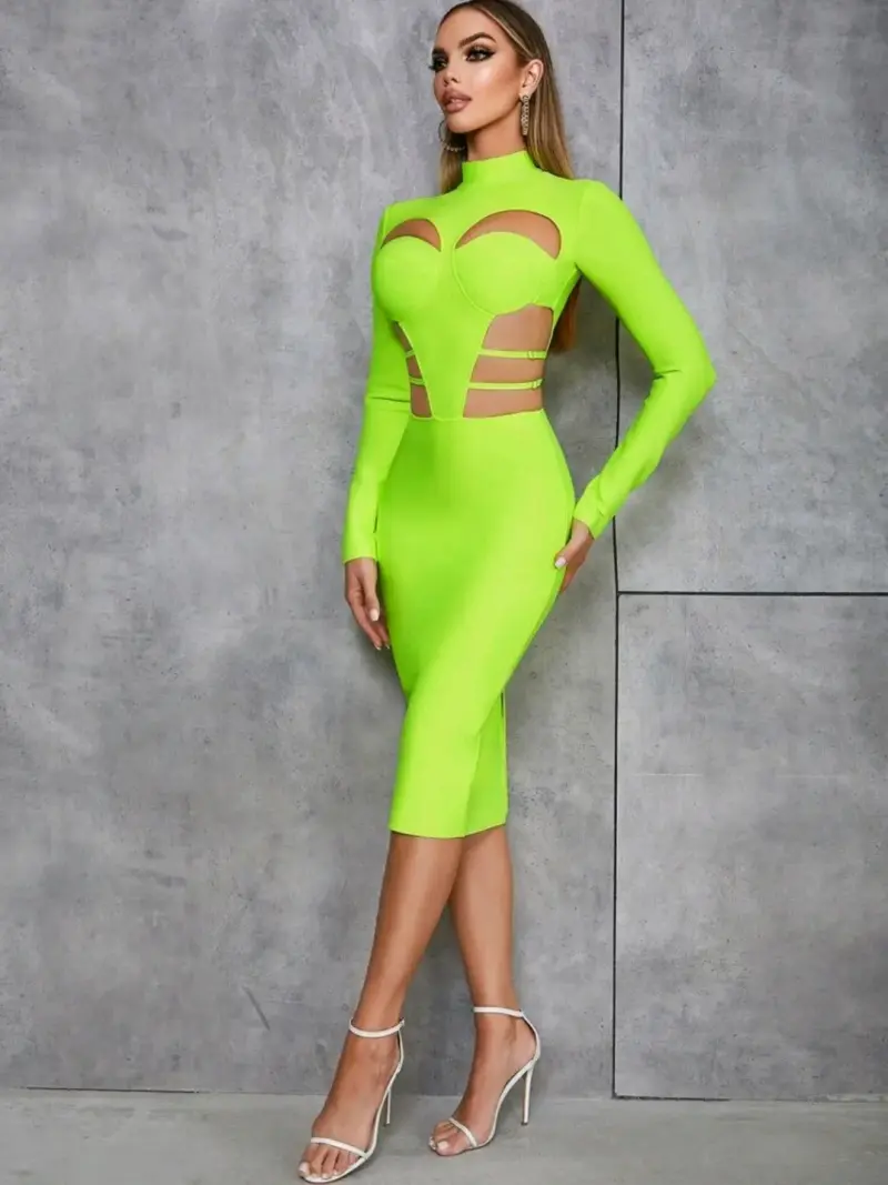 Vestido ajustado verde neón con aberturas - 1