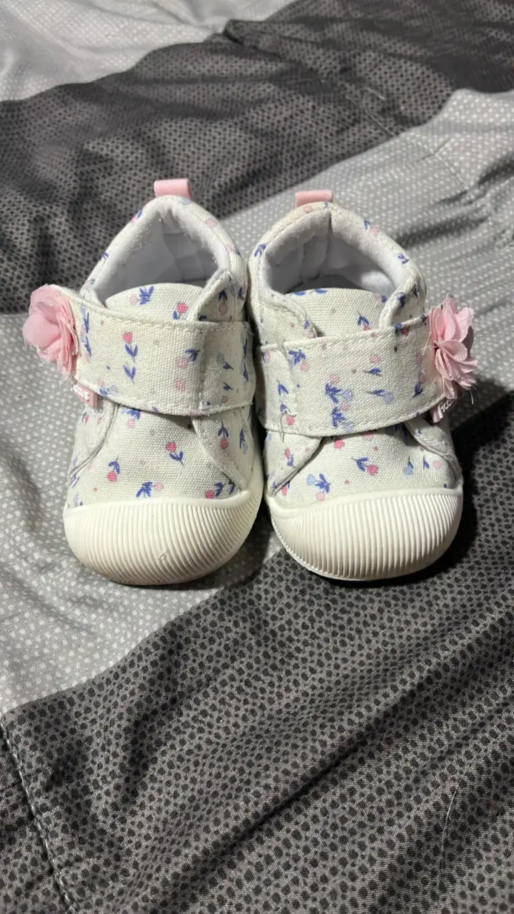Zapatos de bebé con flores Ficus - 1