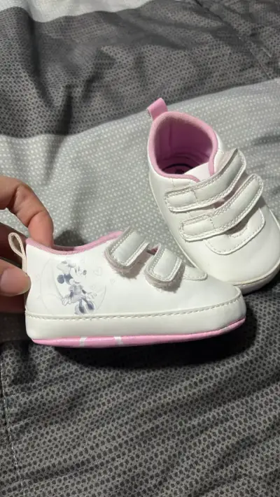 Zapatilla bebé Minnie - miniatura 2