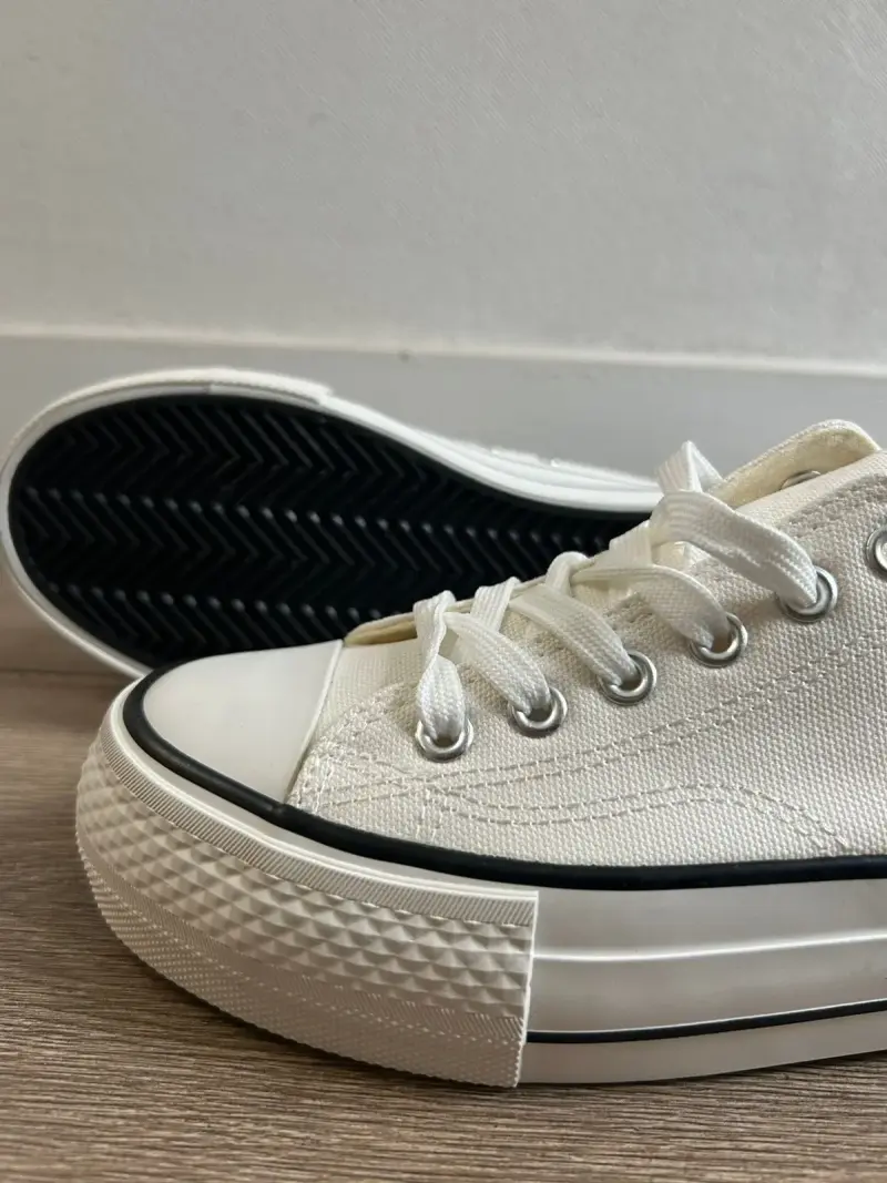 Zapatillas blancas de lona con plataforma - 3