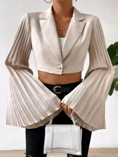 Blazer crop beige con mangas acampanadas - miniatura 1