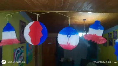 papel tricolor para decoración - miniatura 1