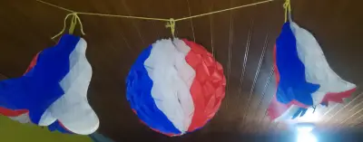 papel tricolor para decoración - miniatura 3