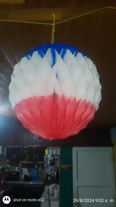 papel tricolor para decoración - miniatura 5