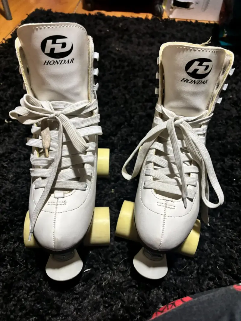 Patines de Cuatro Ruedas Blancos Hondar - 3