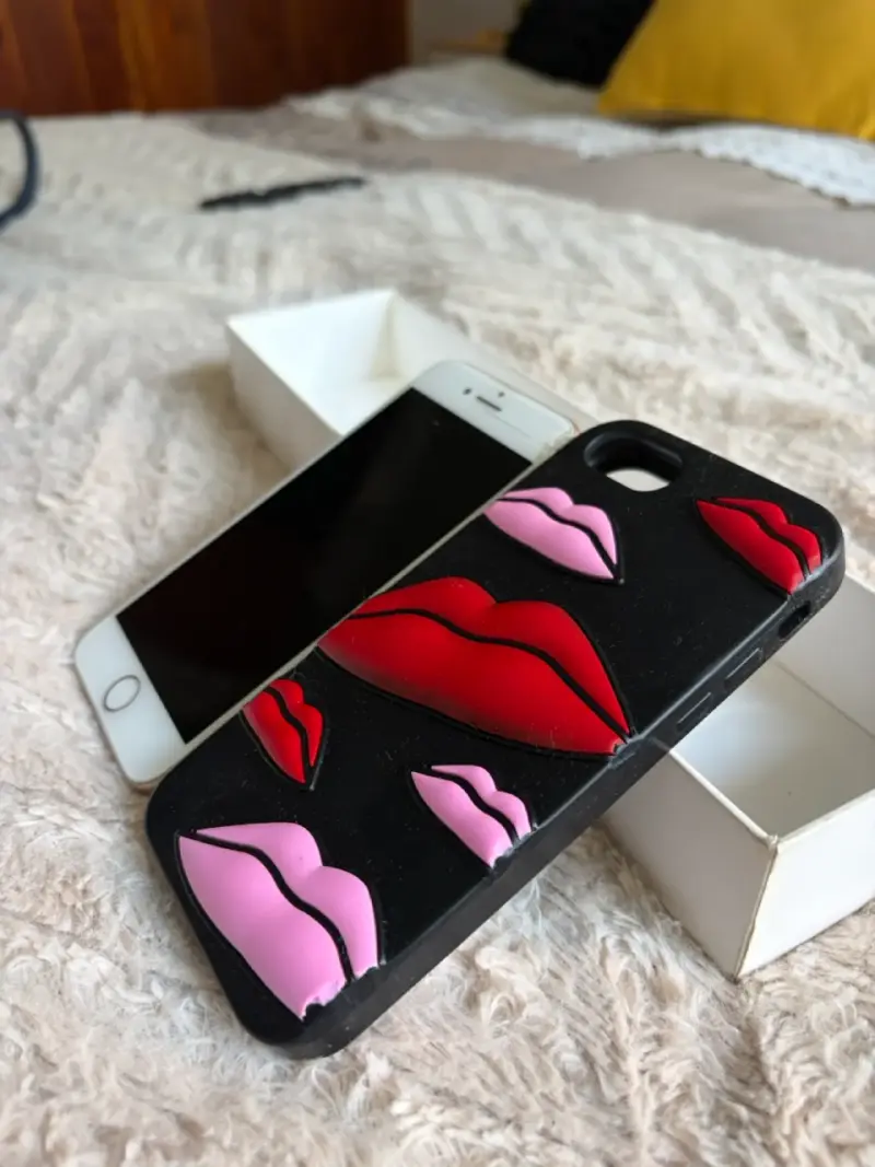 ‼️ OFERTA ‼️ iPhone 8 64GB Gold 86% Batería - 4