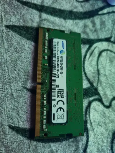 Memoria RAM Samsung 4GB DDR4 para Laptop - miniatura 1